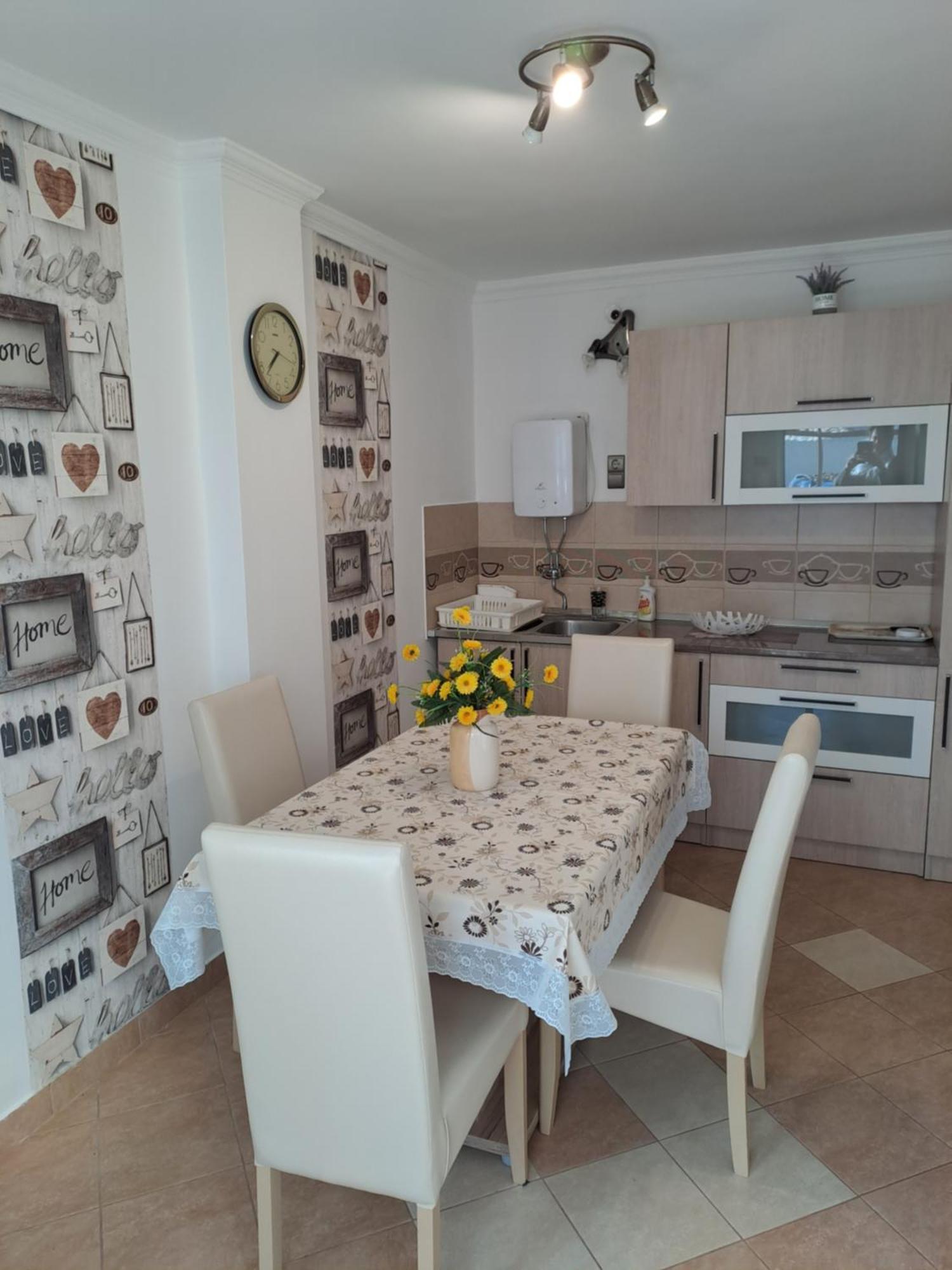 Katarina apartman Hajduszoboszlo Bagian luar foto