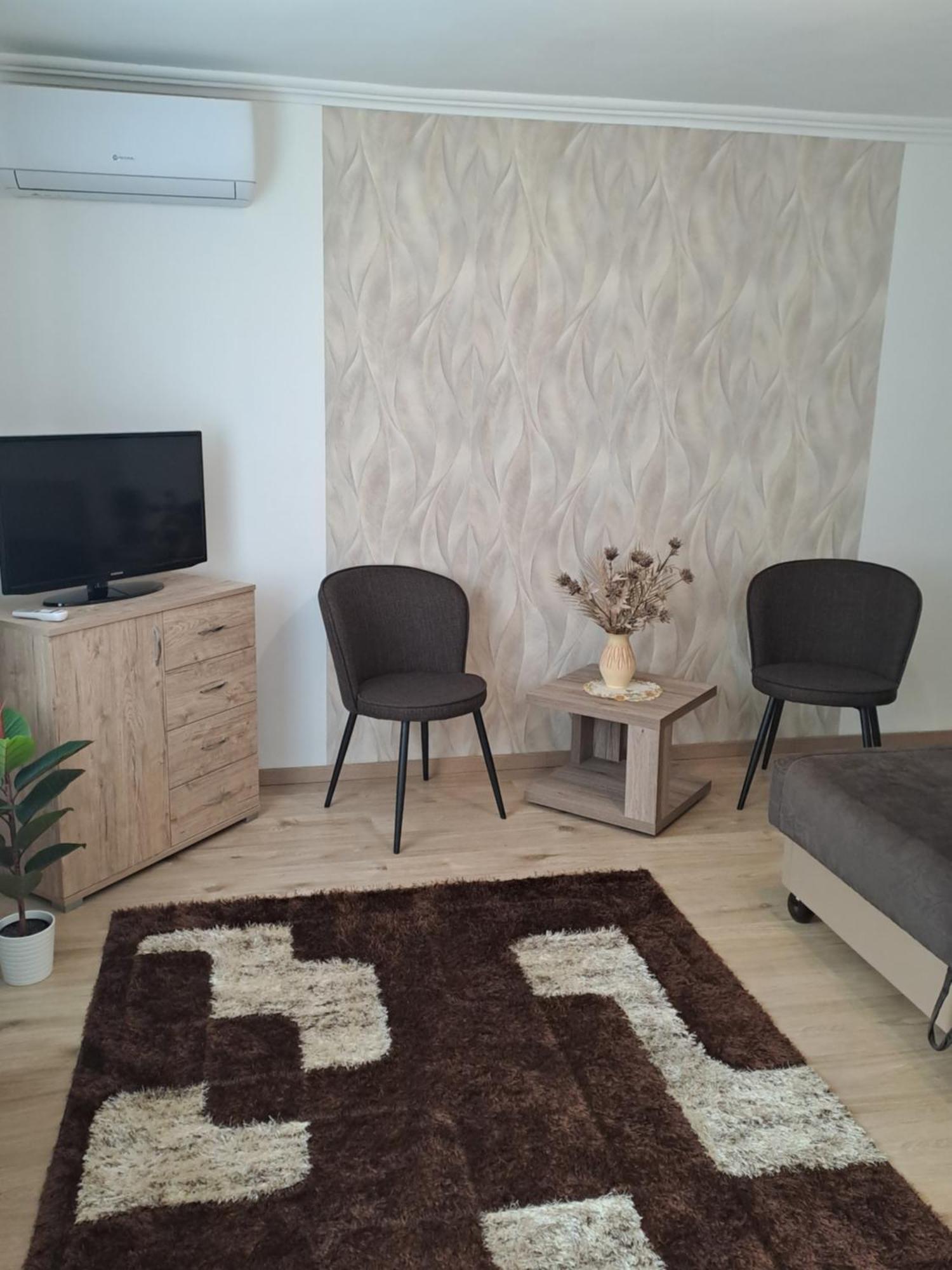 Katarina apartman Hajduszoboszlo Bagian luar foto